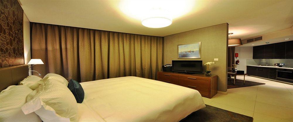 Majestic Arjaan By Rotana -