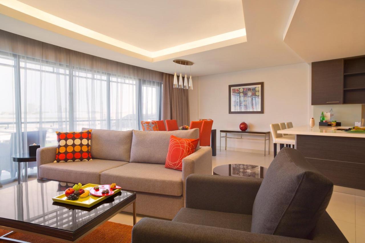 Majestic Arjaan By Rotana - Апарт-отель 5*