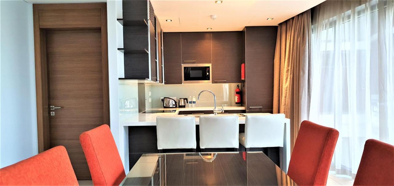 Majestic Arjaan By Rotana - 5*